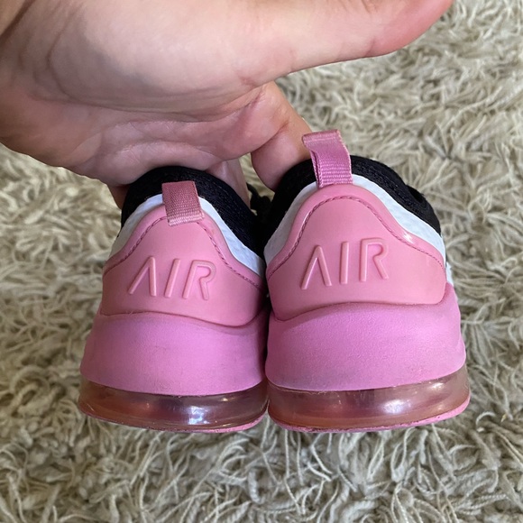Nike Air Max Motion 2, children youth Girls Shoes, size 3Y. - Picture 7 of 9